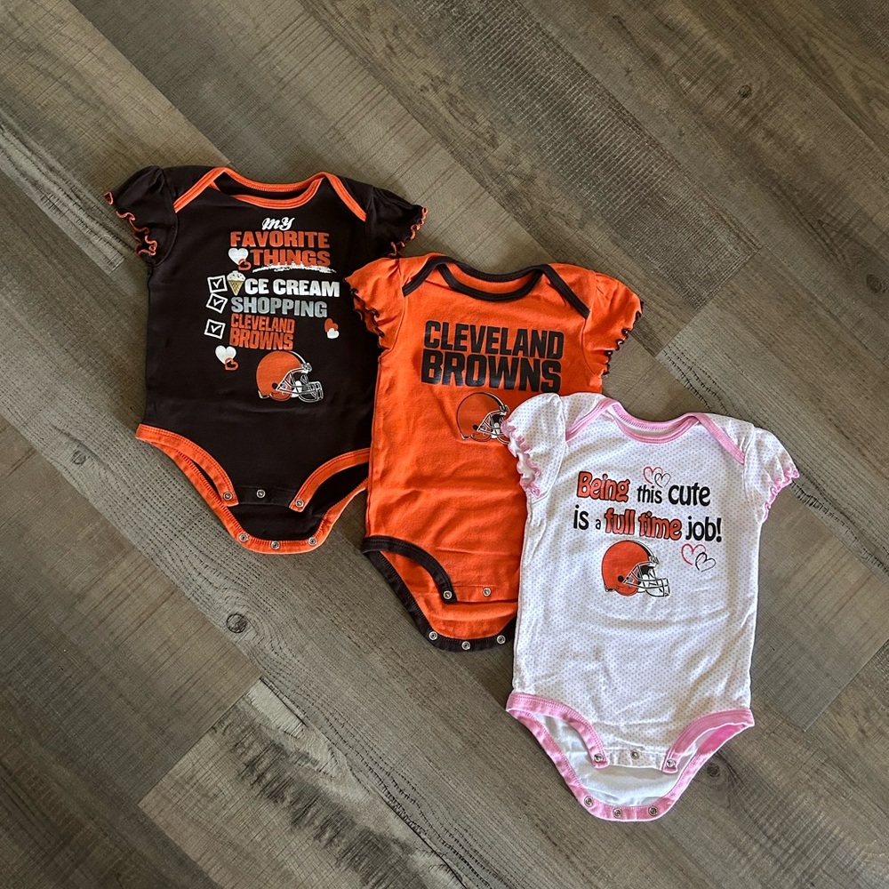 BUNDLE of 3 Cleveland Browns onesies 18M